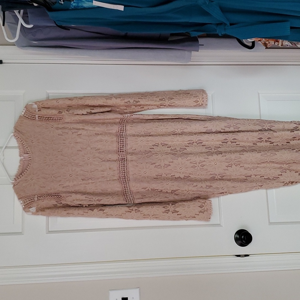 Lace dress